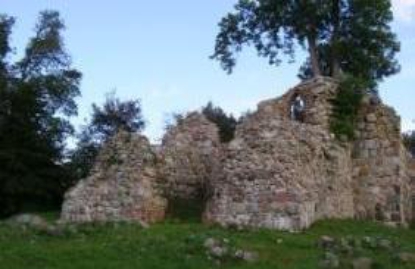 Steinfurth Kirchenruine und alter Friedhof